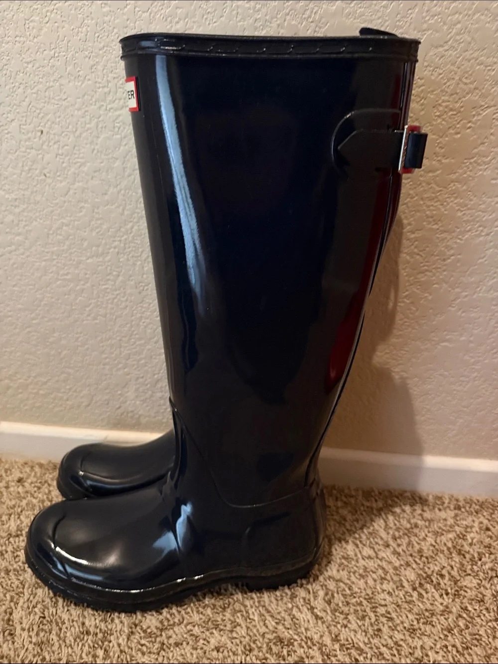 Hunter Tall Gloss Rain Boots in Black